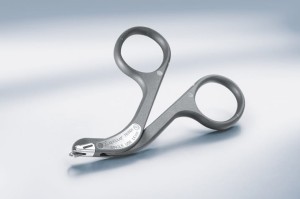 PRZYRZĄD DO USUWANIA ZSZYWEK WIELORAZOWEGO UŻYTKU BBRAUN